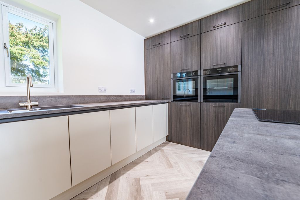 Additional image 4 of 4 bed detached bungalow for saleHorncastle Road, Woodhall Spa, Lincolnshire LN10