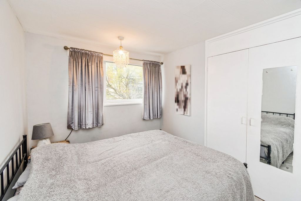 Additional image 9 of 3 bed terraced house for saleHyde Close, Shirley, Southampton, Hampshire SO15