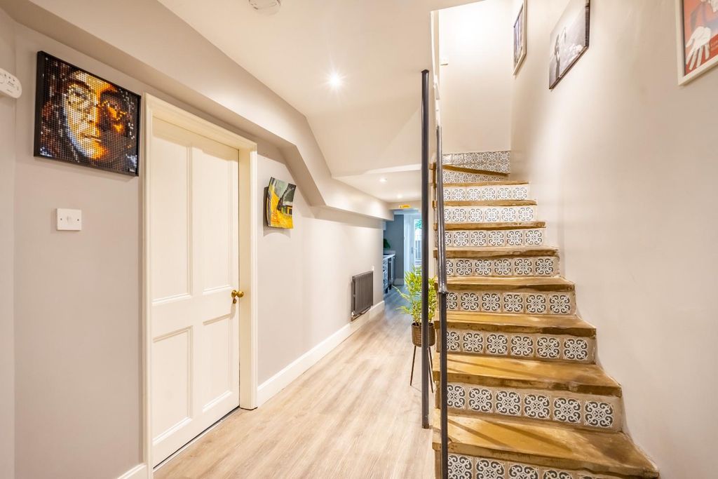 Additional image 16 of 5 bed end terrace house for saleBootham, York YO30