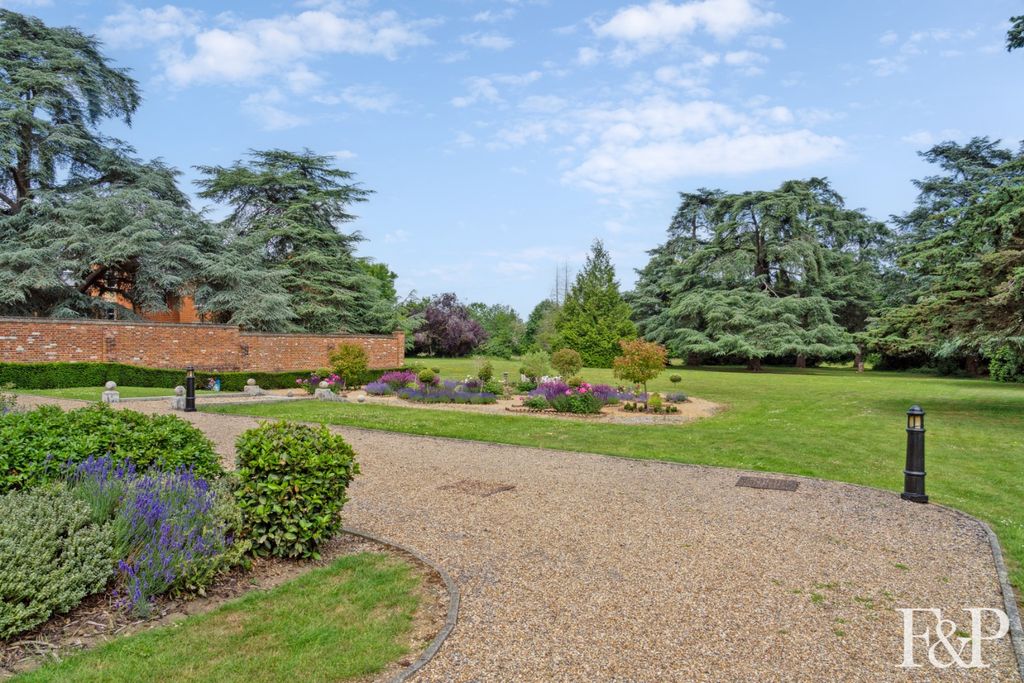 Additional image 19 of 2 bed flat for saleLongbourn, Windsor SL4