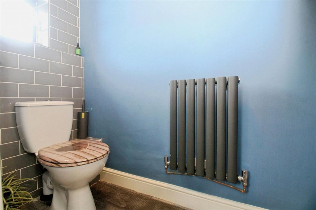 Additional image 8 of 5 bed detached house for salePear Tree Close, Barwell, Leicester, Leicestershire LE9
