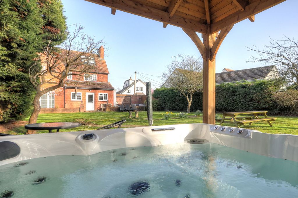 Additional image 38 of 5 bed detached house for saleSwan Lane, Wickford SS11