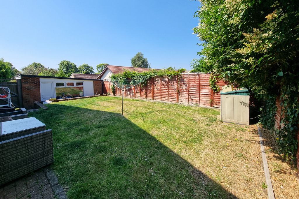 Additional image 4 of 2 bed detached bungalow for saleDrayton, Hampshire PO6