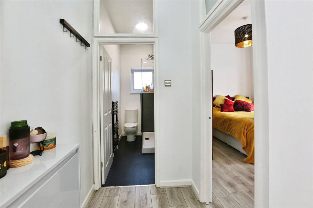 Additional image 13 of 1 bed flat for saleWestridge Road, Southampton, Hampshire SO17