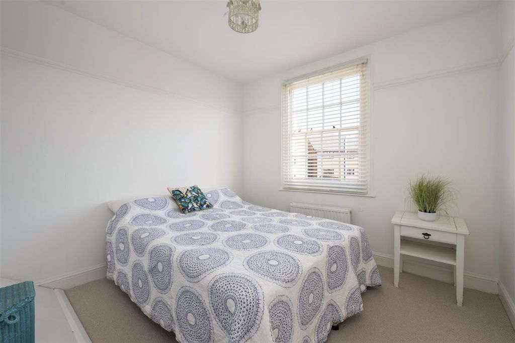 Additional image 19 of 5 bed detached house for saleIsland Wall, Whitstable CT5