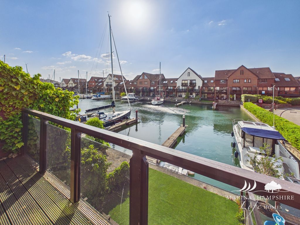 Additional image 5 of 4 bed town house for saleNewlyn Way, Port Solent PO6