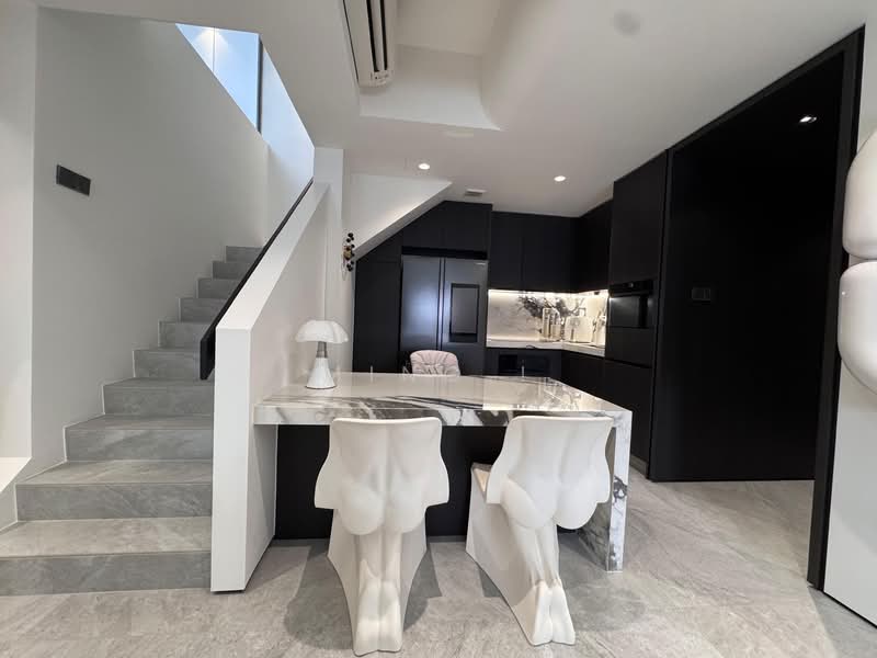 250 Tembeling Road photo 5