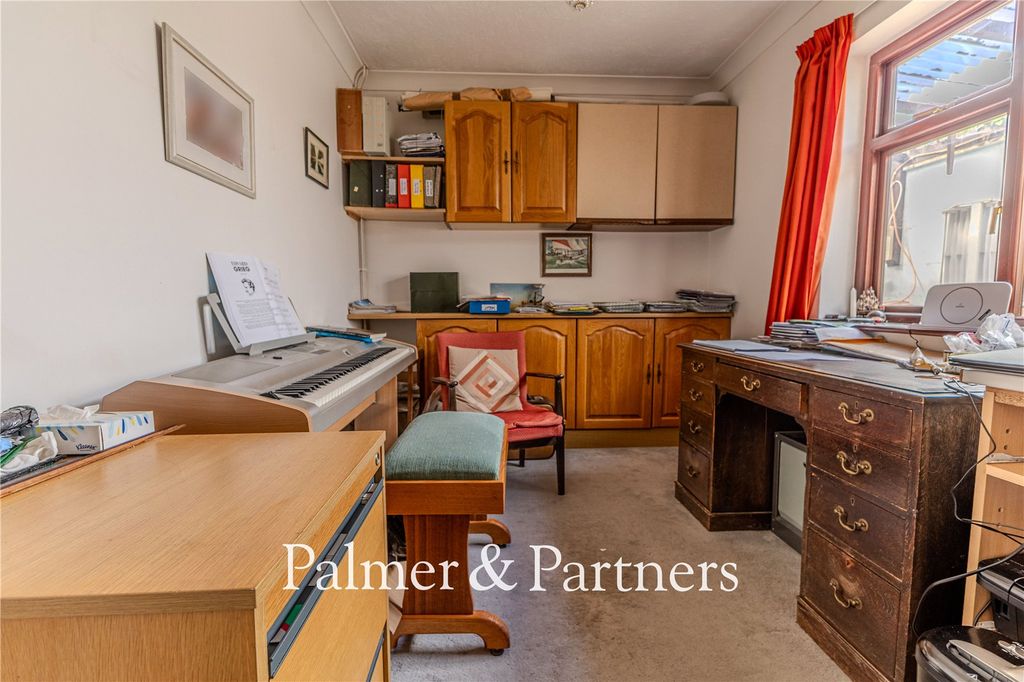 Additional image 12 of 3 bed bungalow for saleWestholme Close, Woodbridge, Suffolk IP12