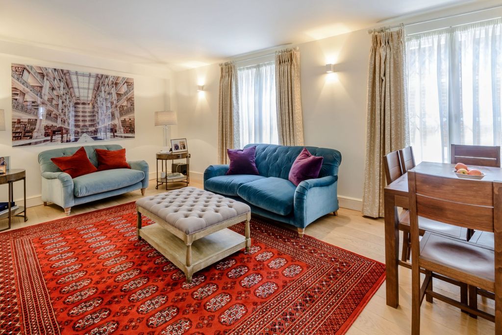 Additional image 5 of 4 bed terraced house for salePark Street, Windsor, Berkshire SL4