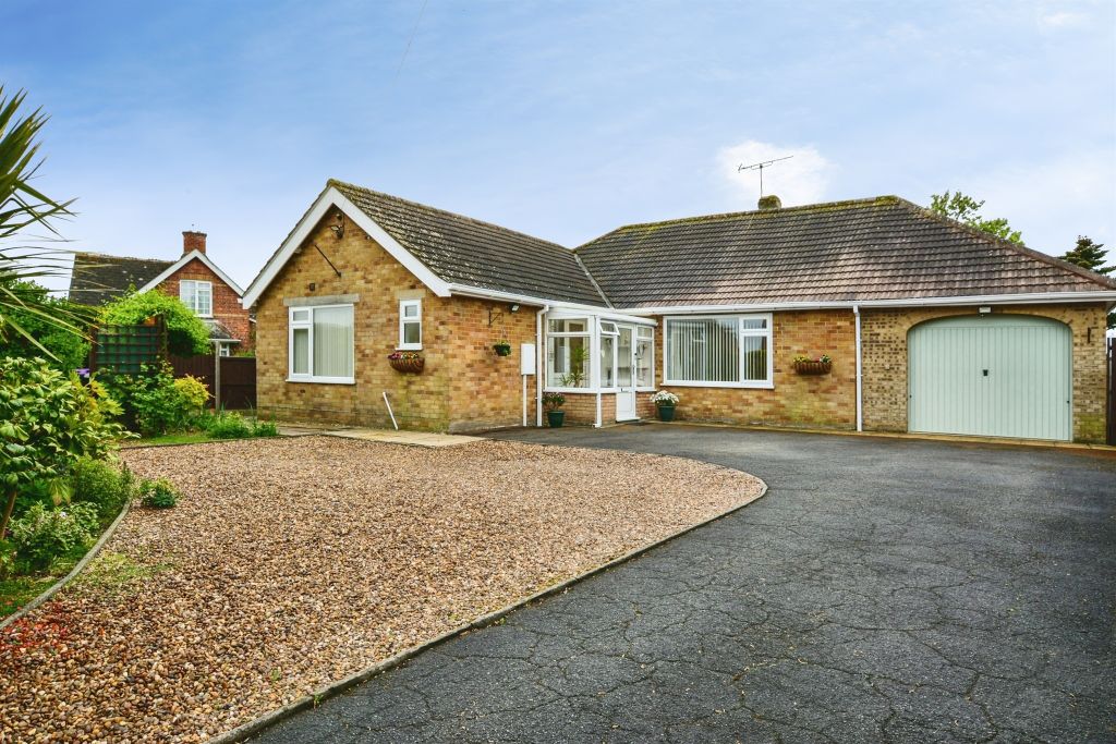 3 bed detached bungalow for saleAlford Road, Bilsby, Alford LN13