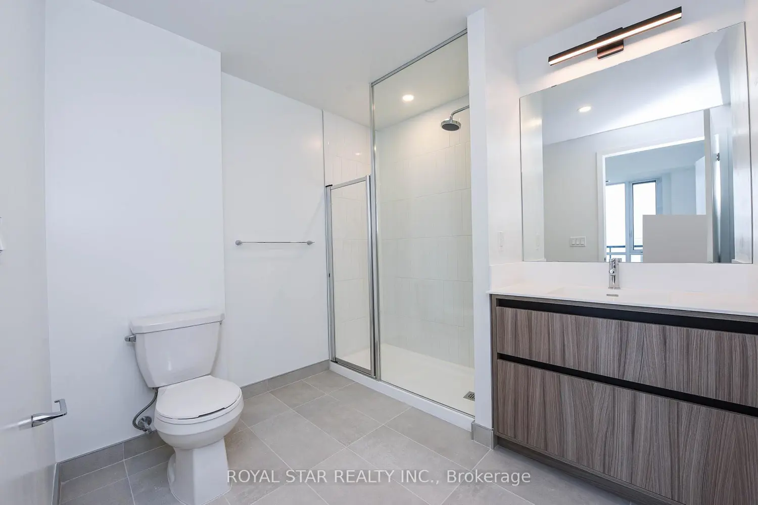 Additional image 13 of 7950 Bathurst Street 1502