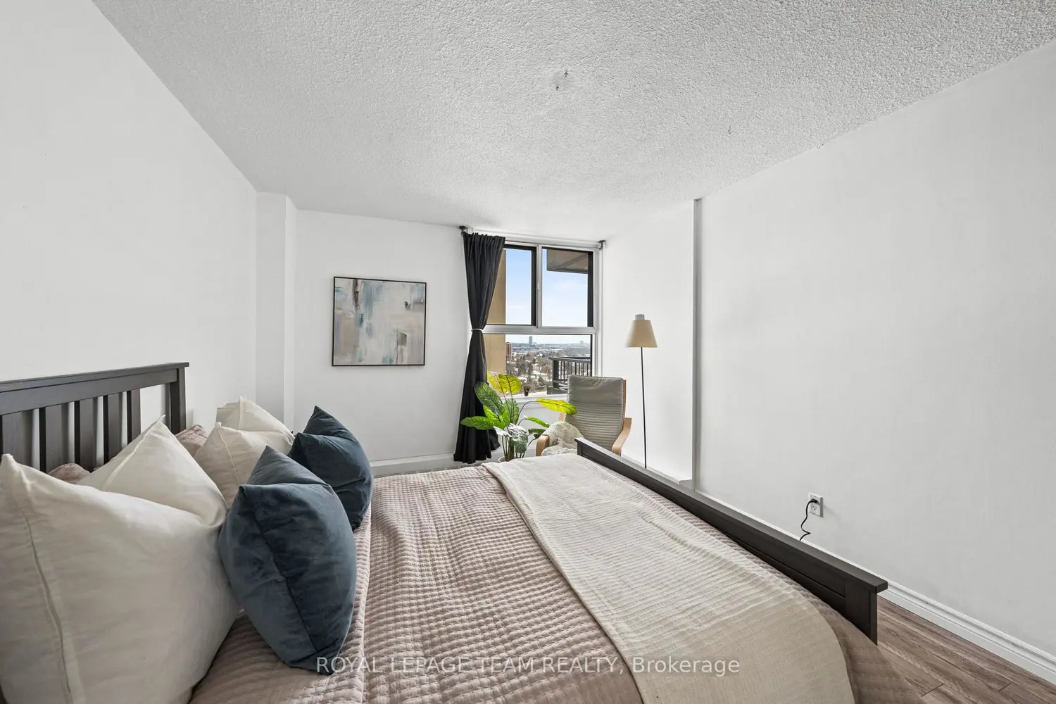 Additional image 7 of 1785 Frobisher Lane 2501