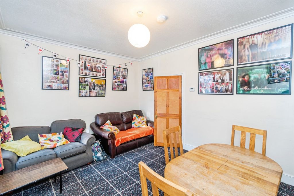 Additional image 3 of 4 bed end terrace house for saleAvenue Road, Southampton SO14