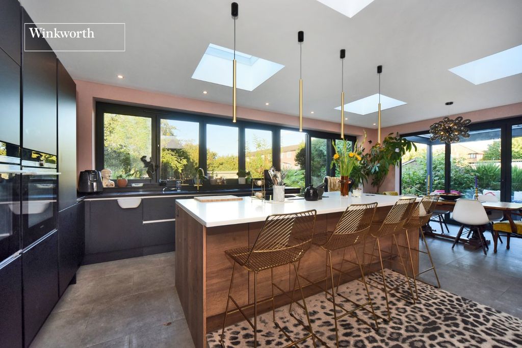 Additional image 2 of 4 bed detached house for saleKingsmead Avenue, Worcester Park KT4