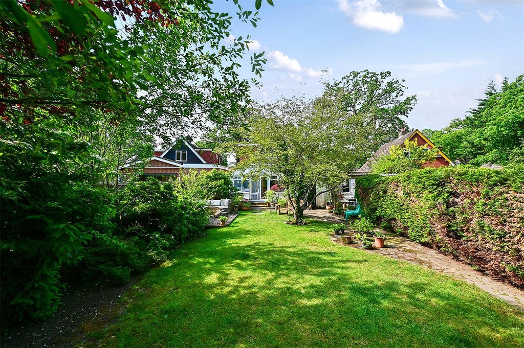 Additional image 9 of 4 bed detached house for saleMill Lane, Yateley, Hampshire GU46