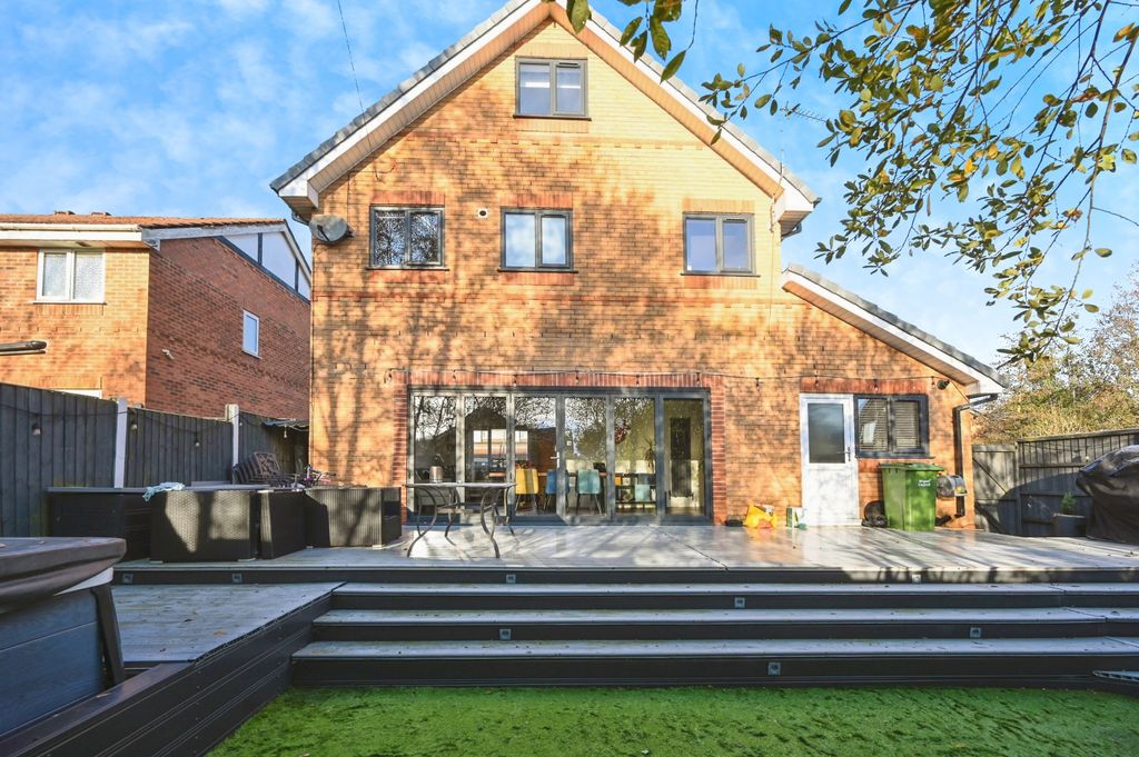 Additional image 14 of 4 bed detached house for salePalatine Close, Wigan WN3