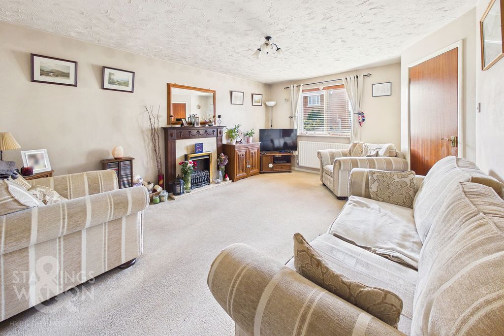 Additional image 2 of 3 bed semi-detached house for saleBramble Way, Wymondham NR18