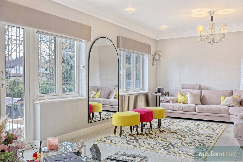 Additional image 9 of 5 bed detached house for saleThe Dell, Woodford Green IG8