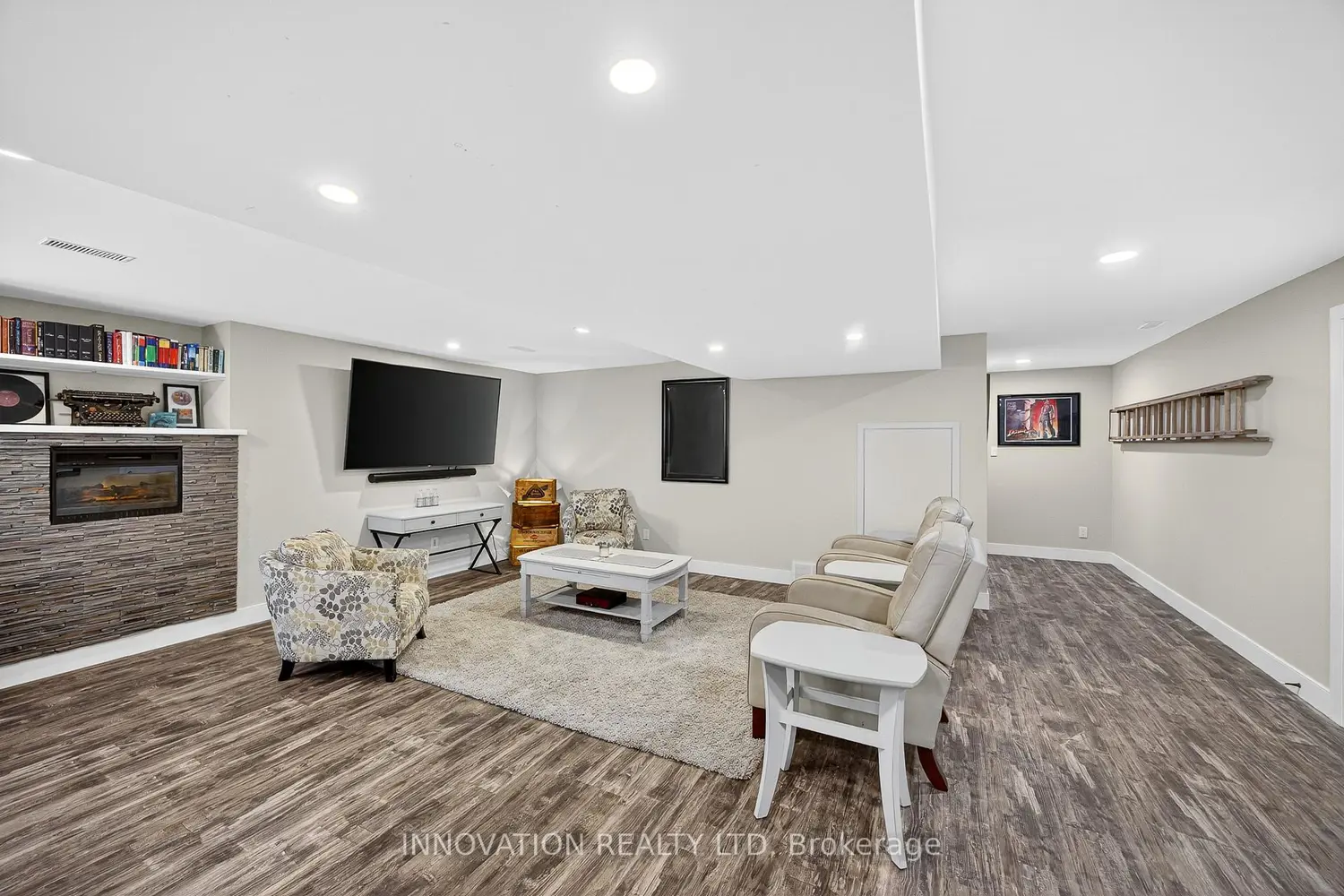 Additional image 9 of 201 Greystone Crescent
