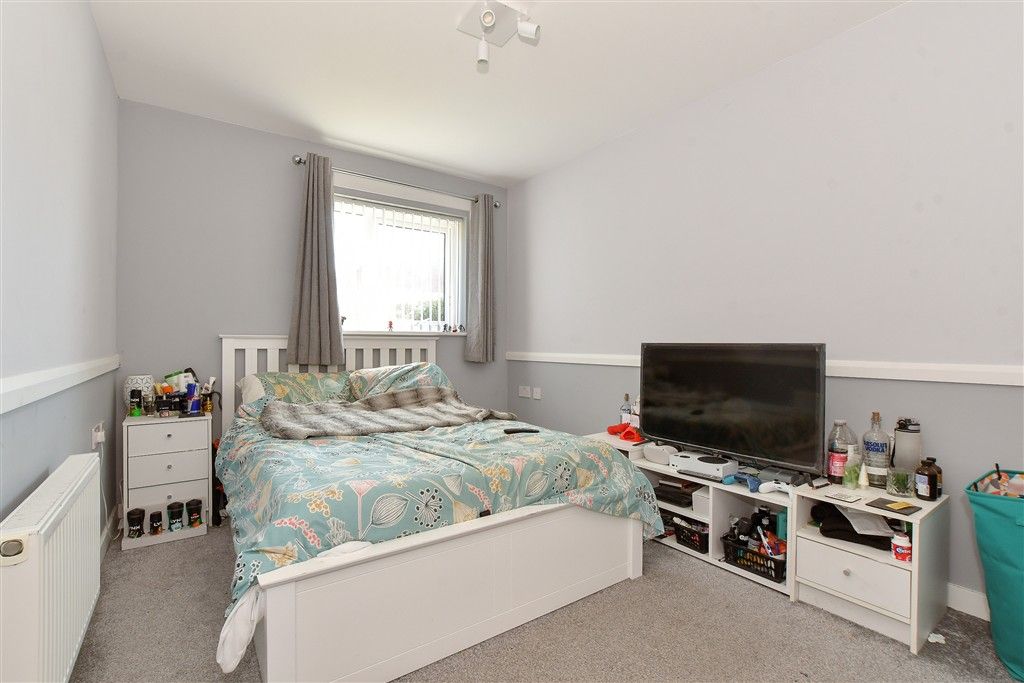 Additional image 7 of 2 bed flat for saleGodric Road, Newport, Isle Of Wight PO30
