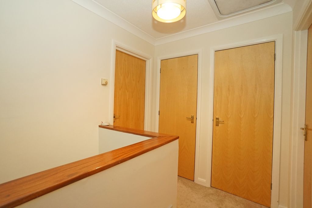 Additional image 17 of 3 bed town house for saleNewlyn Way, Port Solent PO6