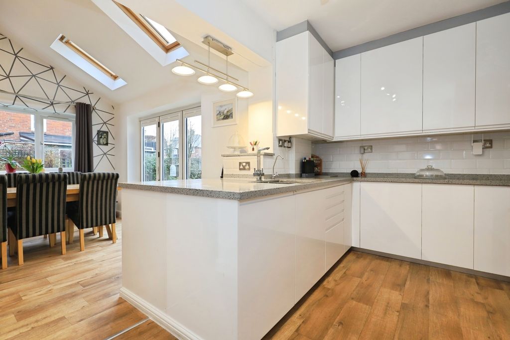 Additional image 3 of 4 bed detached house for saleFarm Road, Wolverhampton WV3