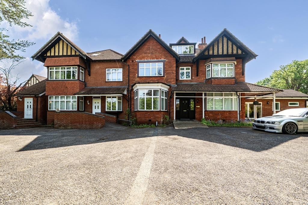 20 bed detached house for salePembroke Road, Woking GU22
