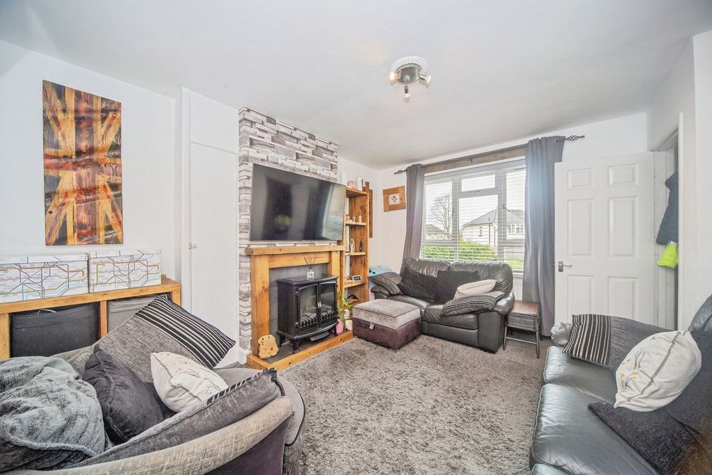 Additional image 2 of 2 bed terraced house for saleOuter Circle, Southampton SO16