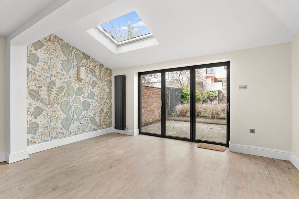 Additional image 5 of 5 bed semi-detached house for sale3 Sunnyside Road, Barbourne, Worcester. WR1