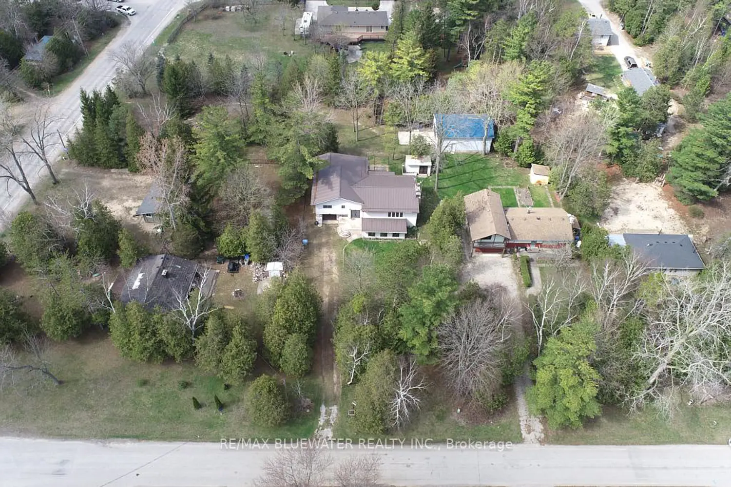 Additional image 6 of 6386 Victoria Avenue