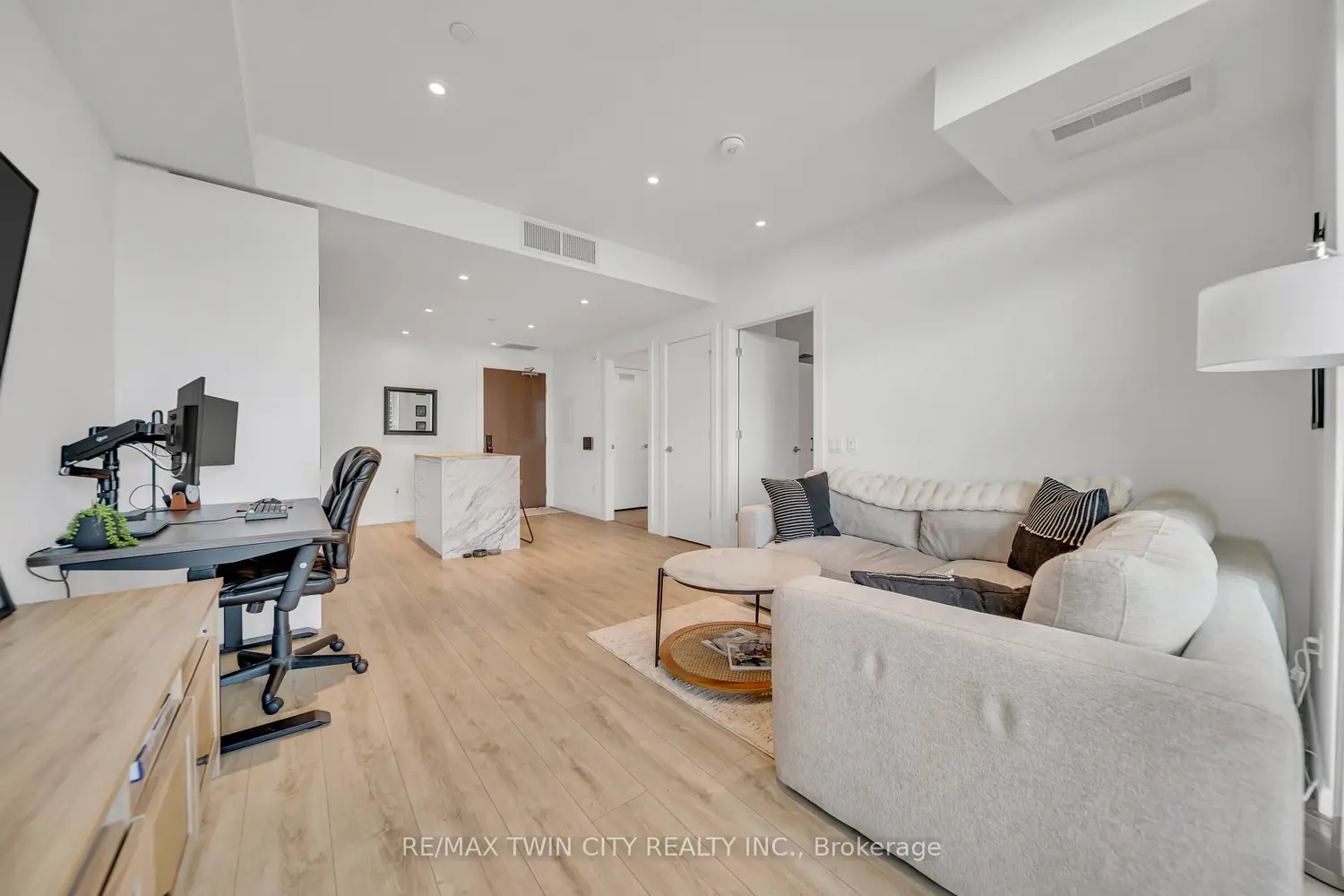 Additional image 6 of 741 King Street 906