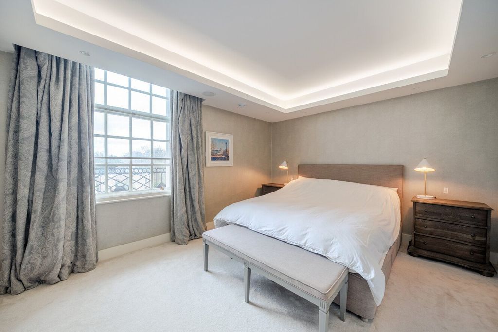 Additional image 5 of 2 bed flat for saleRichmond Hill, Richmond TW10