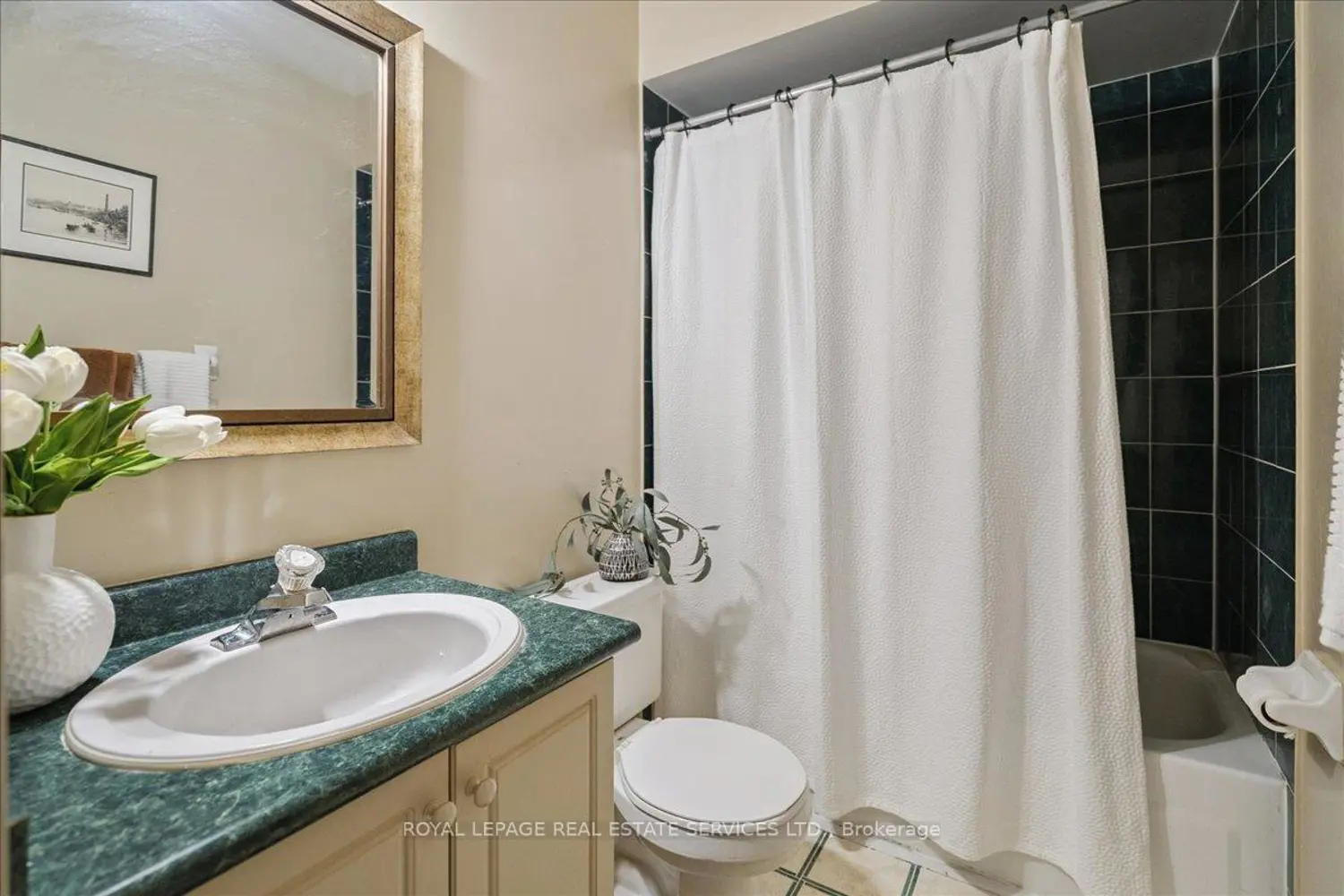 Additional image 9 of 2871 Darien Road 14