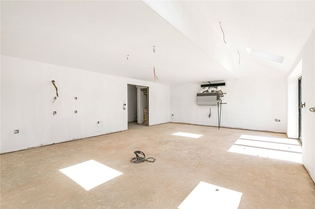 Additional image 4 of 5 bed detached house for saleElmsway, Ashford, Surrey TW15