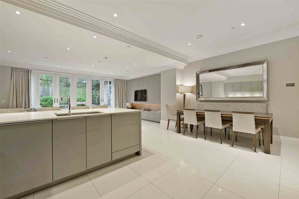 Additional image 11 of 5 bed terraced house for saleKings Road, Windsor, Berkshire SL4