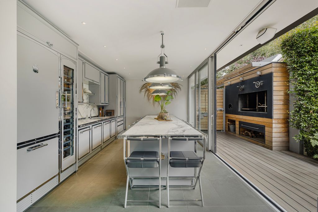 Additional image 9 of 6 bed property for saleRiver Lane, Richmond, London TW10