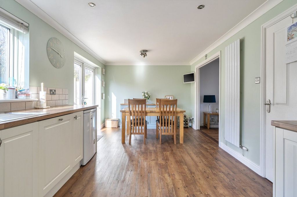 Additional image 6 of 4 bed detached house for saleGrants Close, Wincanton, Somerset BA9