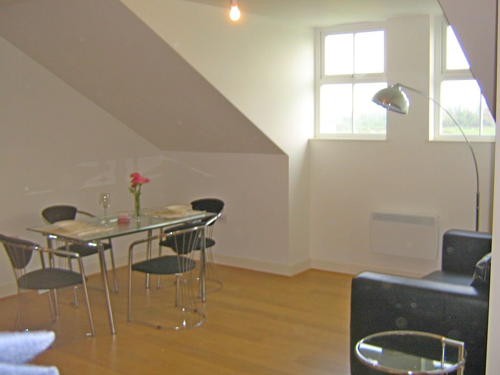 Additional image 5 of 2 bed flat for saleThe Maltings 1 Beaumont Drive, Worcester Park KT4