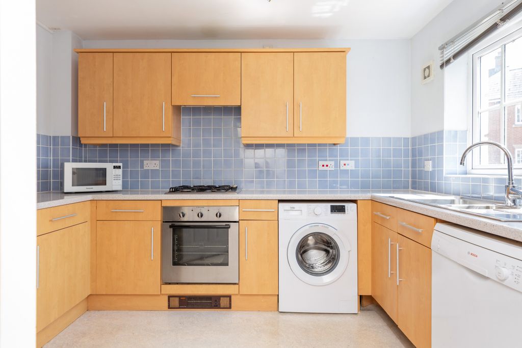 Additional image 3 of 5 bed end terrace house for saleRidgeway Road, Gillingham SP8