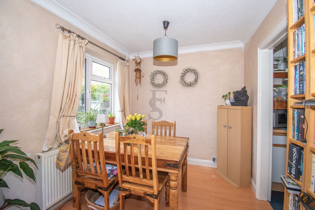 Additional image 4 of 3 bed semi-detached house for saleAsh Tree Road, Oadby LE2