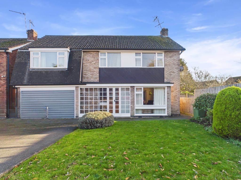 4 bed detached house for sale1 Springfield Crescent, Kibworth, Leicester LE8