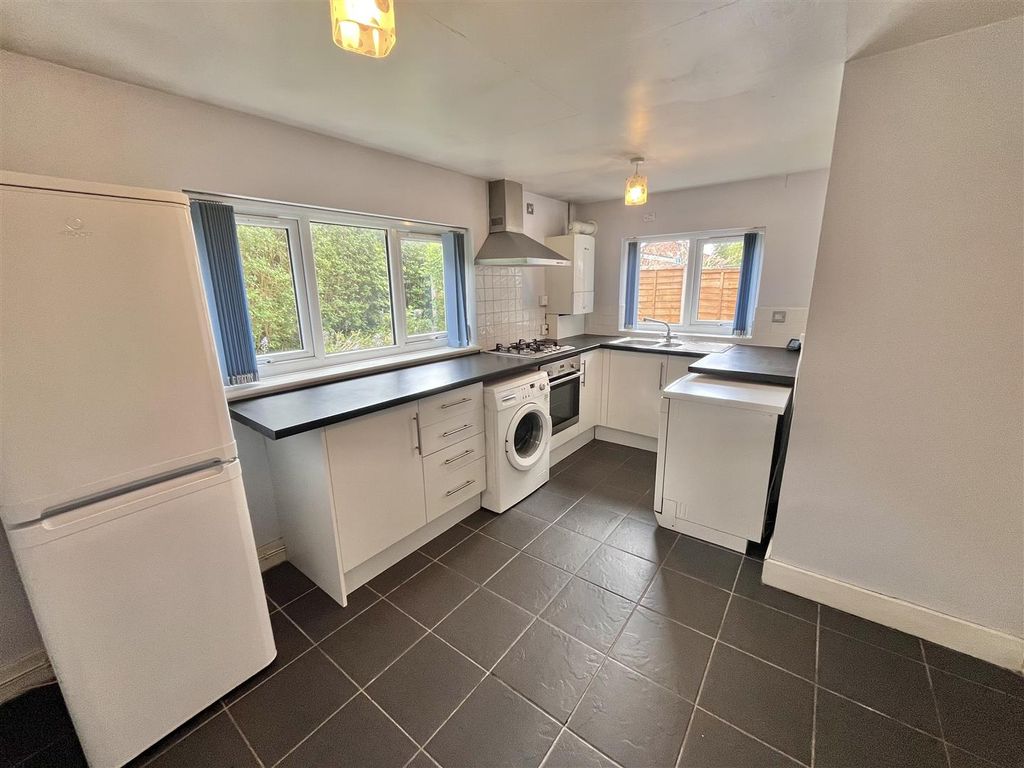 Additional image 4 of 2 bed flat for saleBeech Grove, Wilmslow SK9