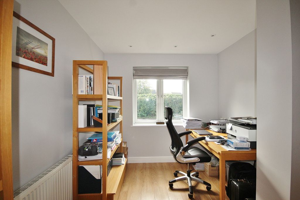 Additional image 7 of 6 bed detached house for saleSherbourne Road, Witney OX28