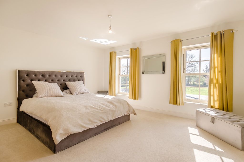 Additional image 11 of 6 bed detached house for saleNorwich Common, Wymondham NR18