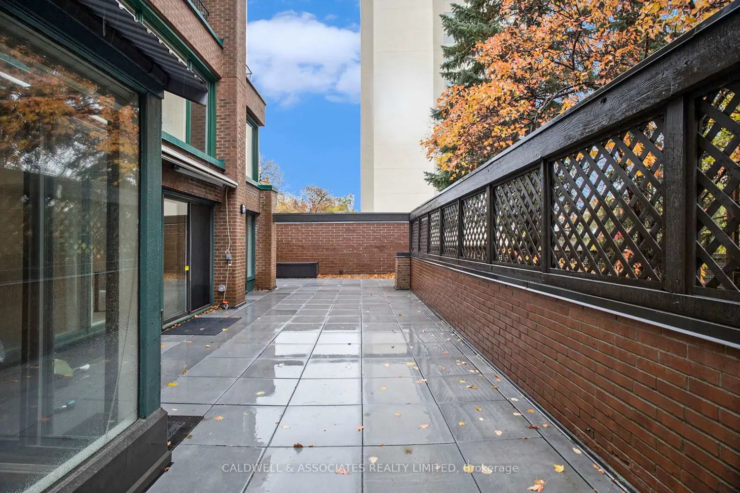 Additional image 10 of 140 Rideau Terrace 1