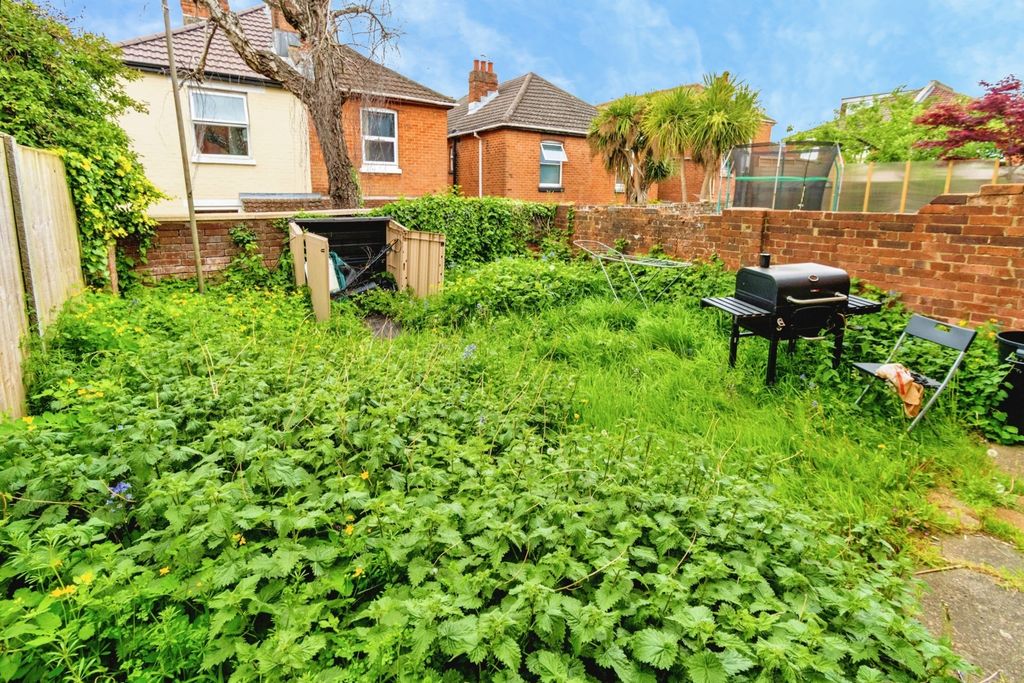 Additional image 12 of 5 bed detached house for saleHarborough Road, Southampton, Hampshire SO15