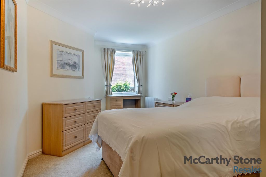 Additional image 6 of 1 bed flat for sale3 Medina Court, Old Westminster Lane, Newport, Isle Of Wight PO30