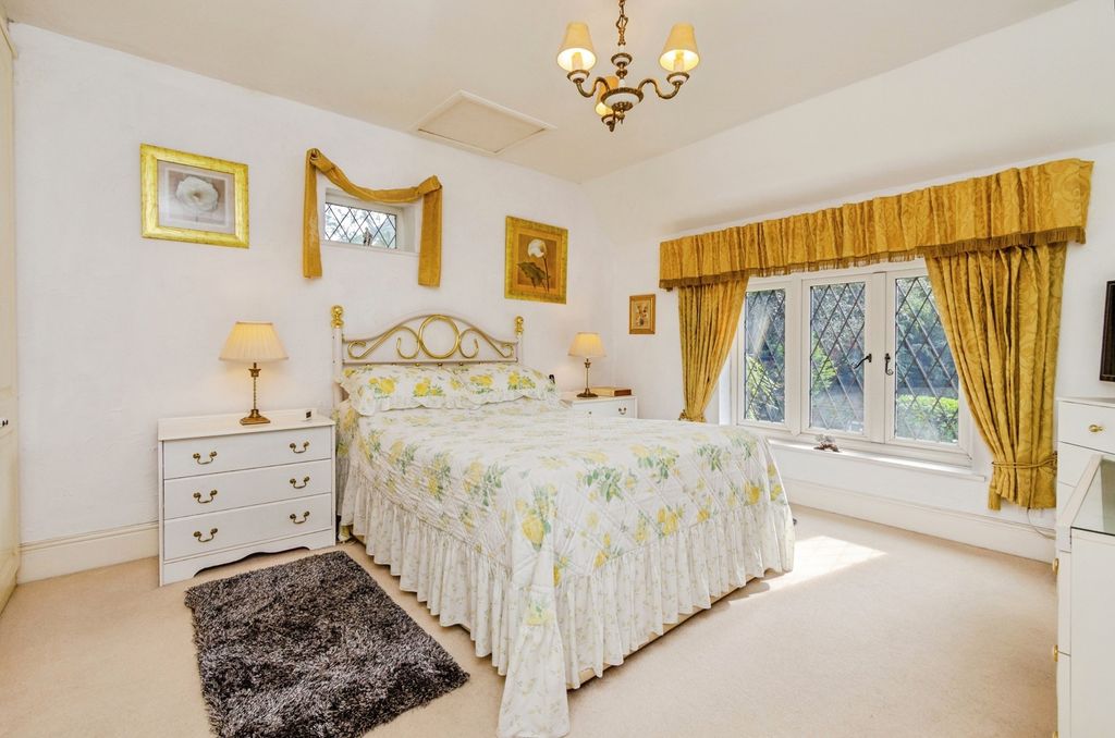 Additional image 14 of 3 bed cottage for saleChurch Road, Tettenhall Wood, Wolverhampton WV6