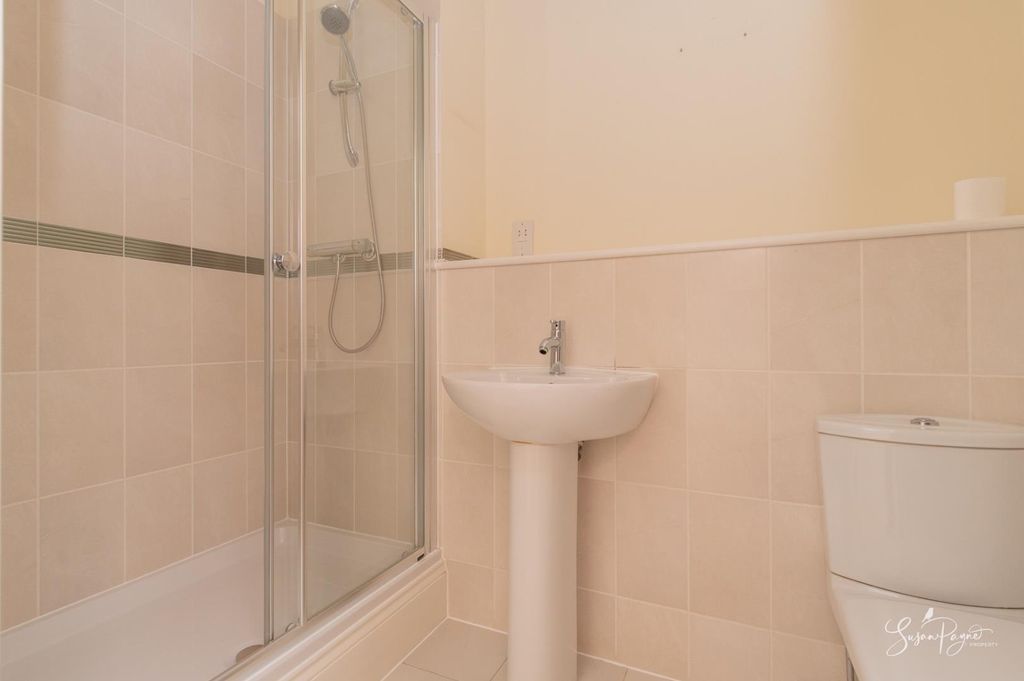 Additional image 10 of 2 bed flat for saleWhitecroft Park, Newport PO30