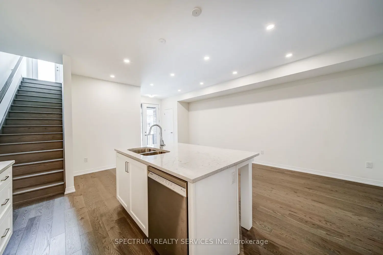 Additional image 6 of 136 Adario Crescent